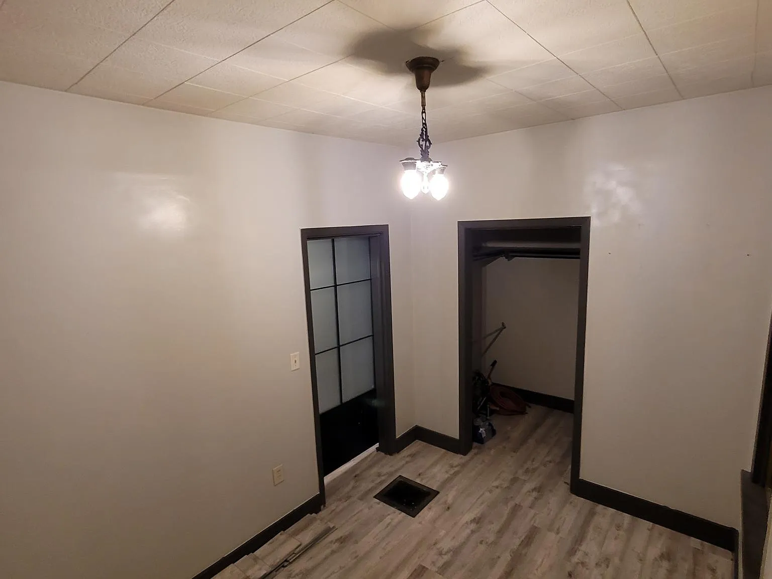 839 S 3rd St — Photo 4