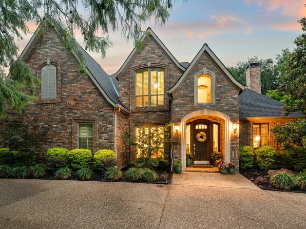 2706 Red Oak Ct W, Colleyville, TX 76034