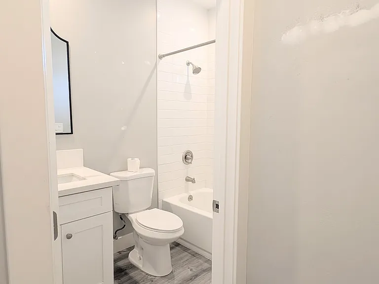 934 E 7th Ave #1 — Photo 15