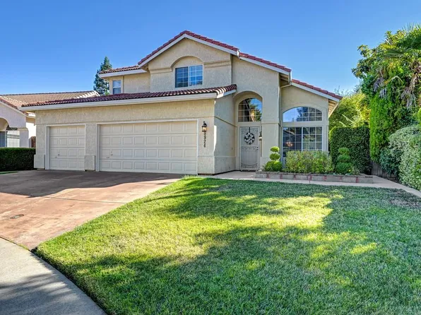 8924 Bear Park Ct, Elk Grove, CA 95758