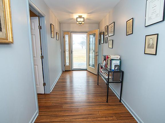 2nd image of 26297 Joynes Neck Rd