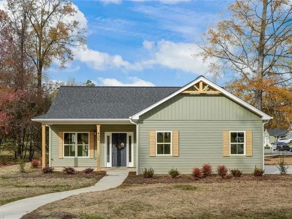 405 Daisy Ct, Eden, NC 27288