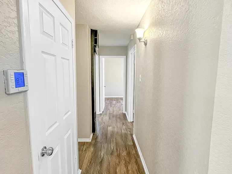 310 Mahota Dr — Photo 23