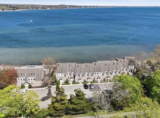 49 Canoe Place Rd APT 416, Hampton Bays, NY 11946