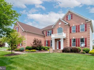 1 Monet Ct, Monmouth Junction, NJ 08852