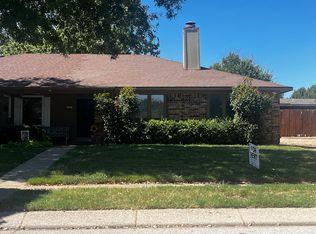 3001 Post Oak Dr, Euless, TX 76039
