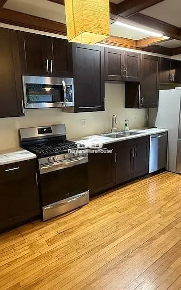 1700 Como Ave SE #1 — Photo 2