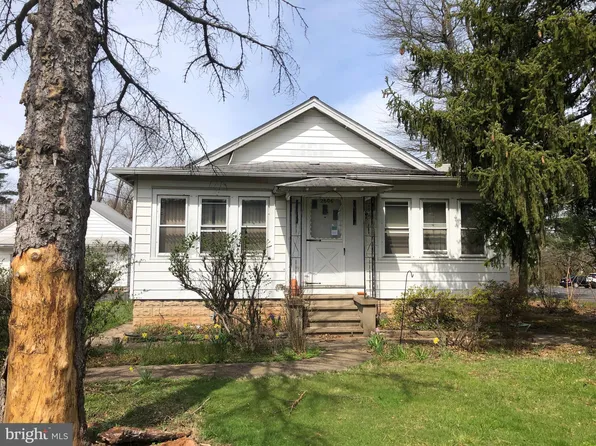 2606 N Broad St, Colmar, PA 18915