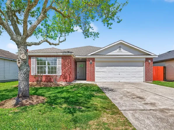 9014 Barracuda Dr, Texas City, TX 77591