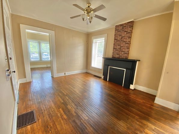 221 W Main St #1