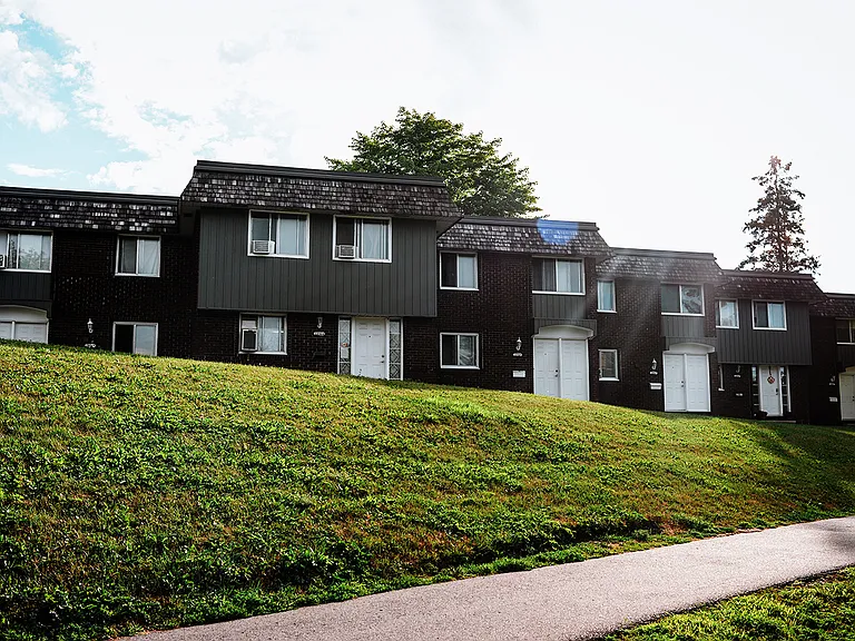 2190 Halifax Dr #14 — Photo 7