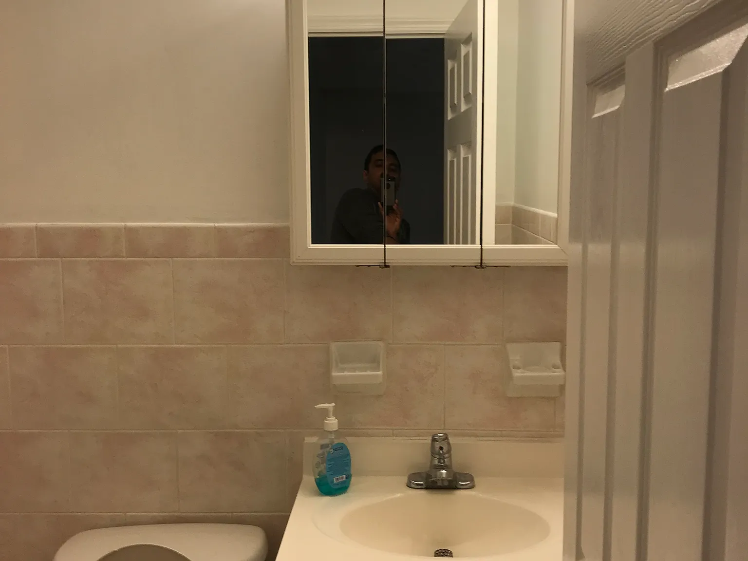 1 bed, 750 sqft, $1,800 — Photo 2