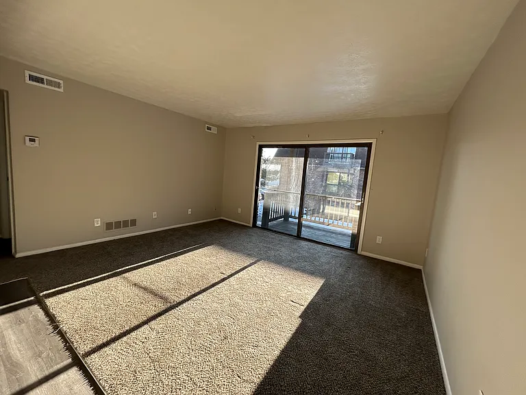 Emberwood Apartments — Photo 11