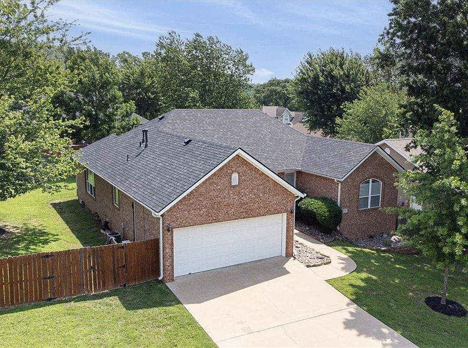 1st image of 2840 N Boxwood Dr