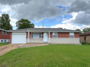 4331 Schmittwoods Ct, Saint Louis, MO