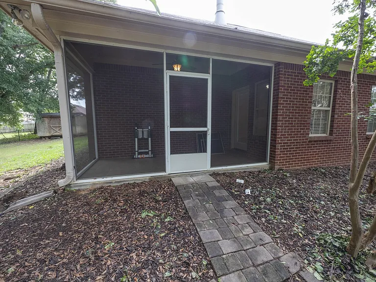 106 Sweet Meadow Ct — Photo 26