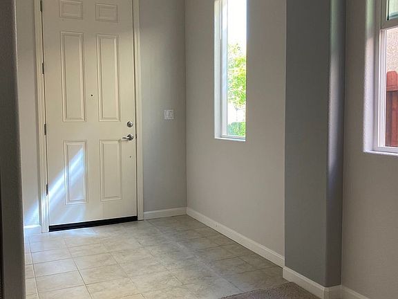 3rd image of 3620 El Dala Ln