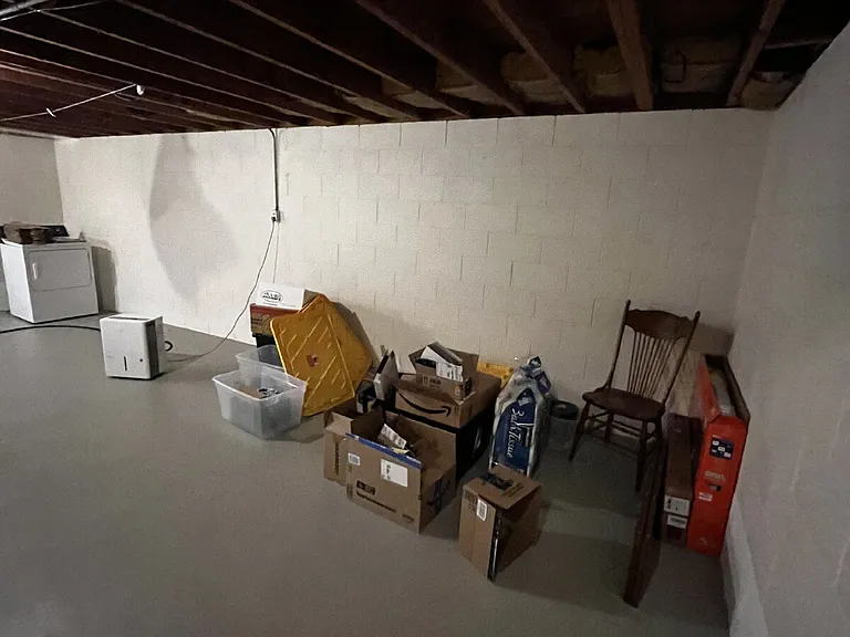 1215 State St #5 — Photo 11
