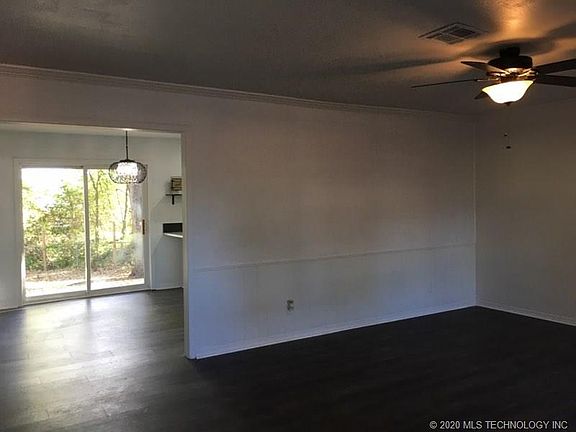 4th image of 102 N Wortman Pl