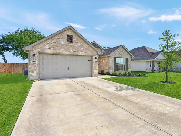 4817 Enclave Dr, Sanger, TX 76266