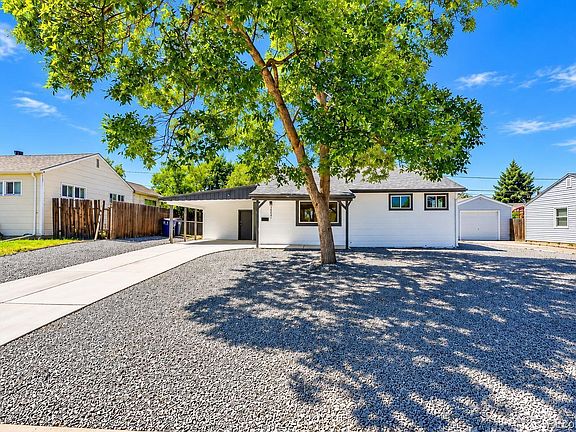 3rd image of 2631 S Green Court