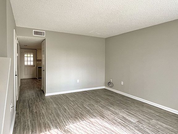 5th image of 1870 Avenue Q SW