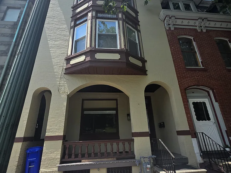 128 N 11th St #1 — Photo 1