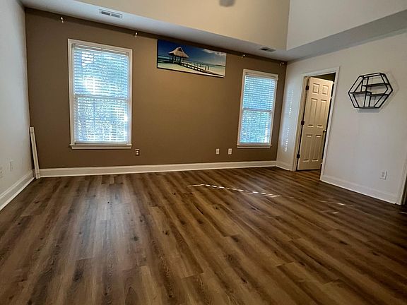5th image of 2399 Eagle Glen Ct