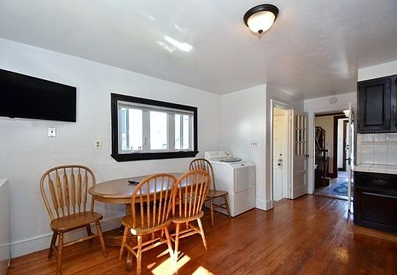 4th image of 49 Barnes Ave