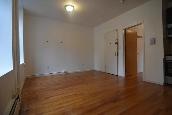 Rented by Bohemia Realty Group | media 26