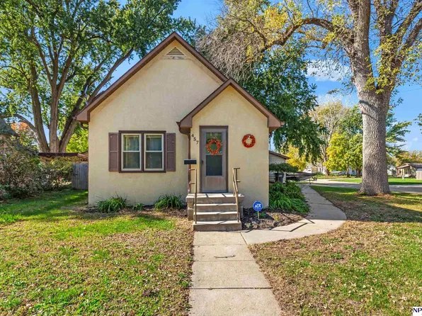 457 N 23rd St, Blair, NE 68008
