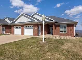 123 Royal Oaks Ct, Guttenberg, IA 52052