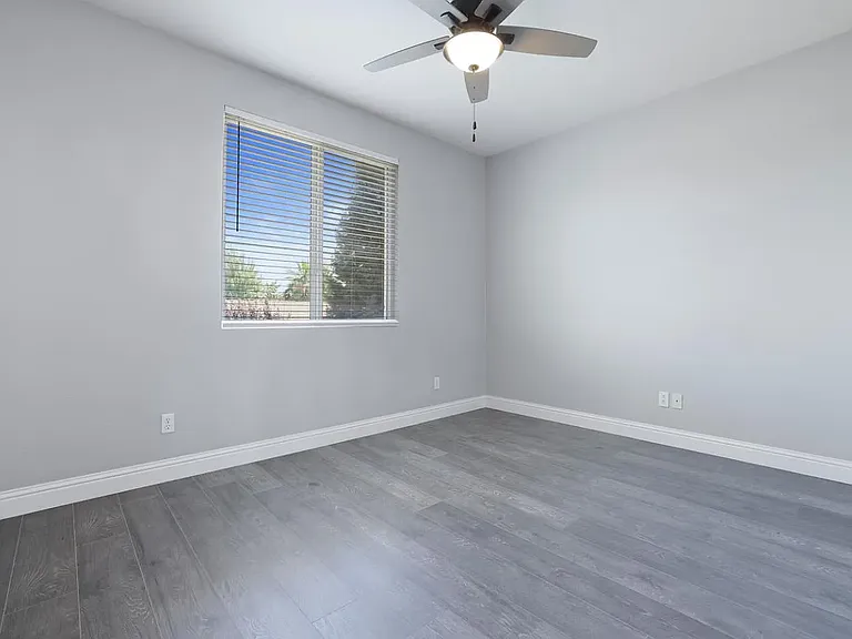 1520 Esplanade Dr — Photo 9