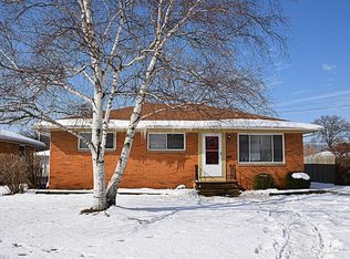 7184 Beresford Ave, Parma, OH 44130