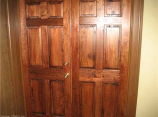 549 Burnside Ave, East Hartford, CT 06108