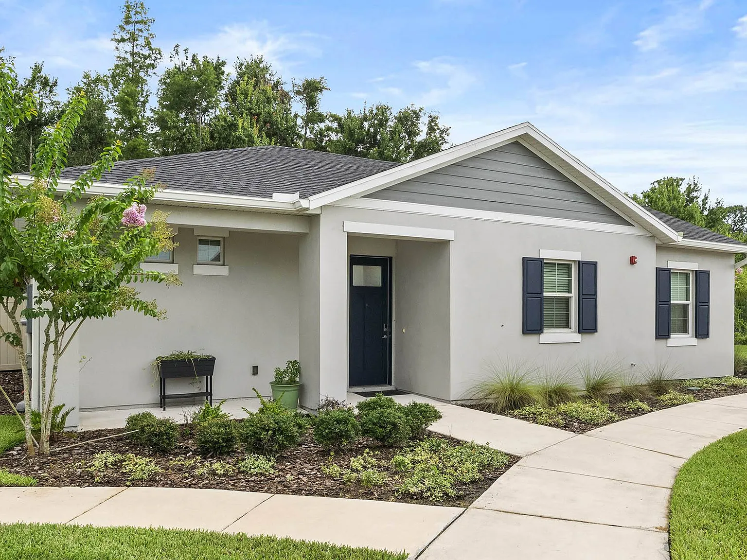 Avilla Suncoast — Photo 2