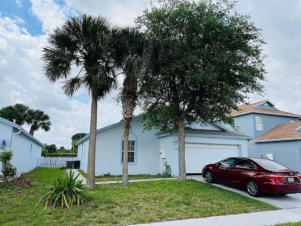1st image of 5924 Azalea Cir