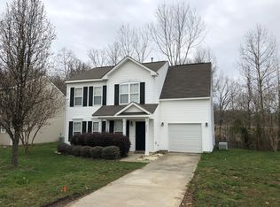 2200 Meadecroft Rd, Charlotte, NC 28214