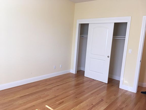 4th image of 162 3rd Ave