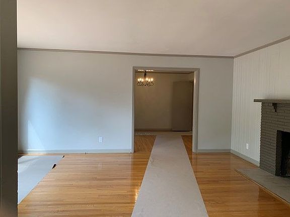 4th image of 1410 Maymont Dr