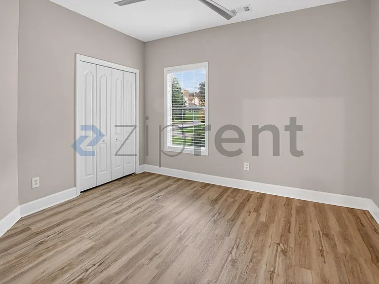 4584 Garden City Dr — Photo 36