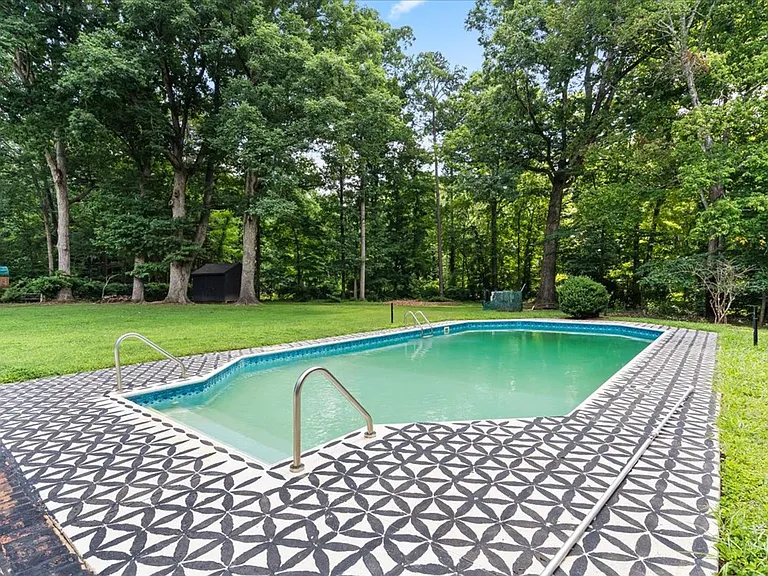 11917 Shady Oak Ct — Photo 12