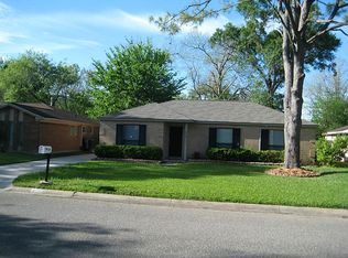 313 Cypress St, Alvin, TX 77511