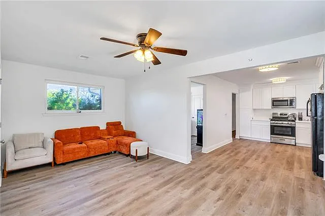 1300 Nursery Pl — Photo 7