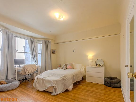 3rd image of 1920 Sacramento St #3A