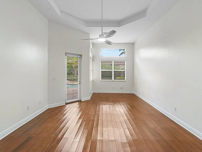 6641 Conch Ct — Photo 23