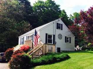 4 Prospect Ter, Newtown, CT 06470