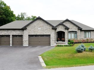 9 Black Creek Trl, Springwater, ON L9X0J2