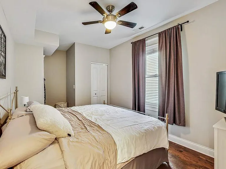 1800 N Honore St #2R — Photo 8