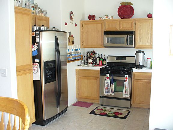 STAINLESS STEEL APPLIANCES STAY!